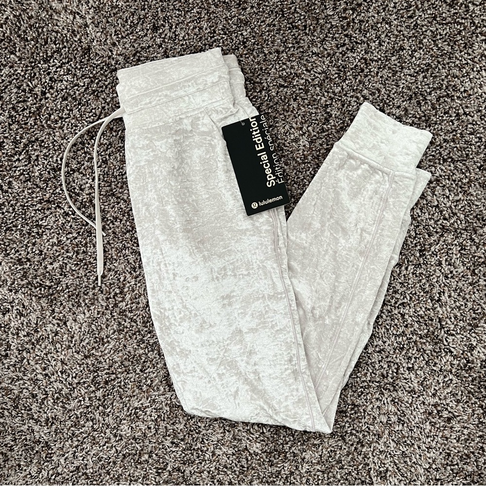 Lululemon Ready To Crush Jogger